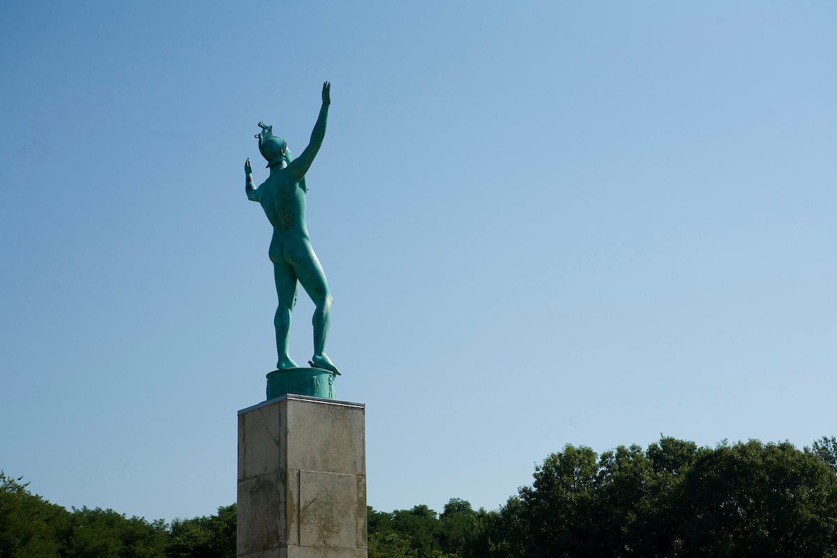 Sun Singer statue at Allerton